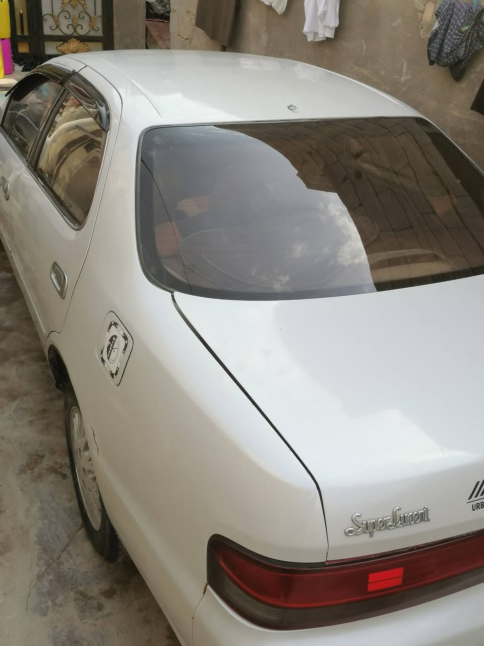 كرسته نفخ للبيع موديل ٩٣ السياره رقم بصره السنويه ٢٠٢٨ مكانه البصره حلوه ونضيفه مكينه وكير كفاله خير من الله كفاله من الكص ونقل تبريد ويه سويج وراعيها بصفي يريد تحويل (السعر ٦٢) وبيها مجال. ***********
