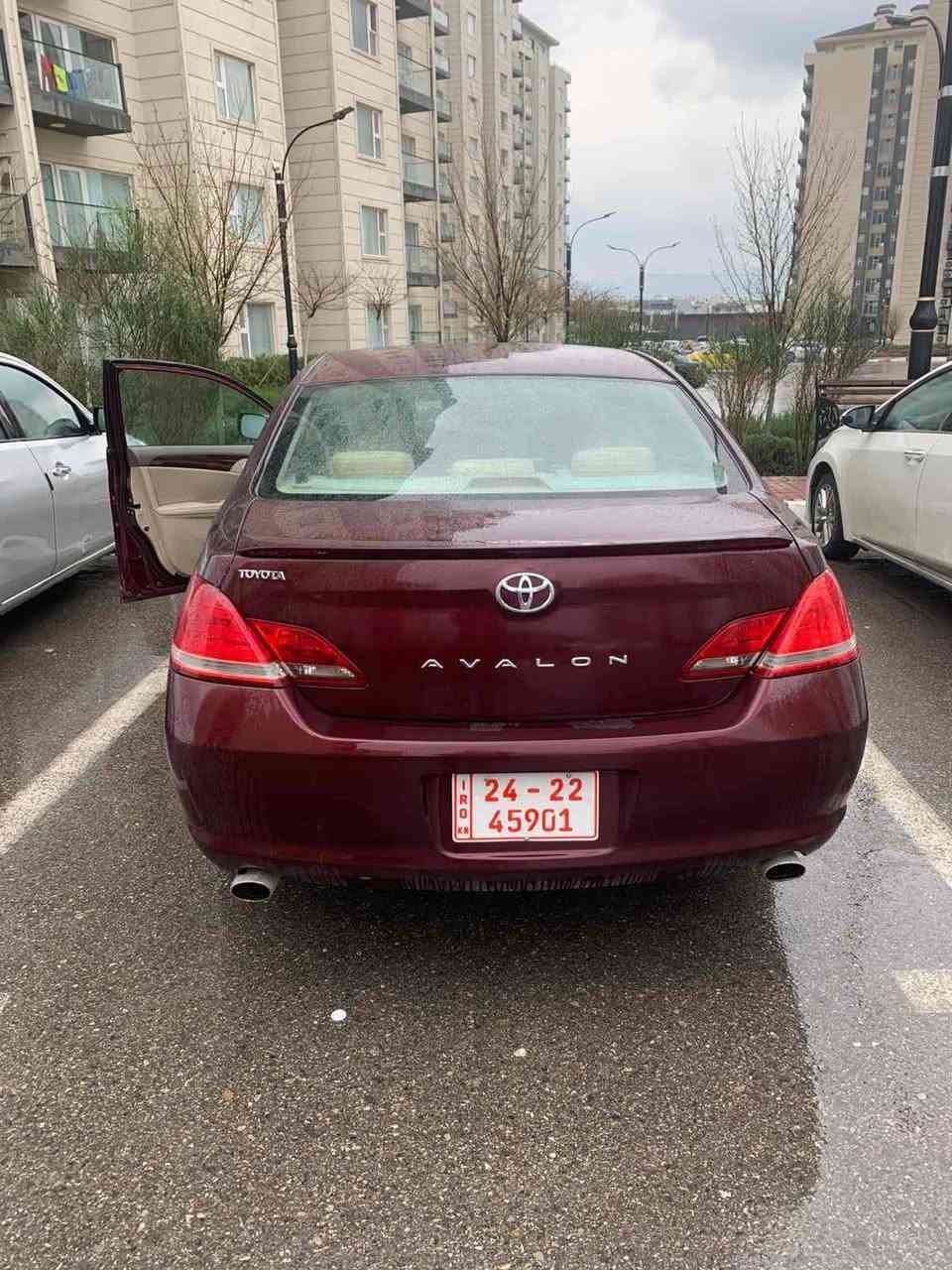 سڵاوتان لێبێت
 تۆیۆتە ئەڤەلۆن ٢٠٠٩ مووس
سەیارەکە هەتا بڵێ جوانە و بێ مەسرەفە
گێر و مەکینە و تەبرید بە شەرت
سەیارەکە ناو زەردە نە بەسمەیە نە سڵایت
چوار تایە و ویلی لۆکی لە ژێرە
سەیارەکە رەنگی مارۆنیە و زۆر جوانە و تایبەتە
سەیارەکە کارەبای و هەموو گیانی بە شەرت 
تەجیلی و سەوتی موکەبەرەی ڤۆلیومی سەر سوکان و ئەوانە بە شەرت 
سەیارەکە زۆر تازەیە ماڵی دۆستە

سعری ٧٥ وەرەقە و مەعامەلەیەکی برایانە 

گۆرینەوەش لەسەر دڵ گرتن 
*********** السليمانية, العراق
