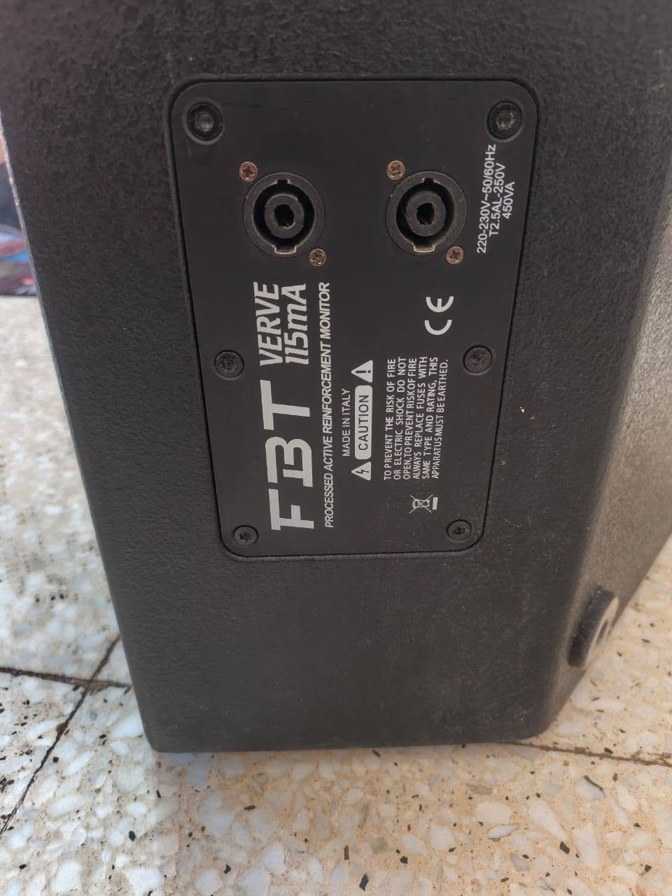 سلام عليكم سماعه للبيع السعر 325 مكان بابل قرب لعلويه شريفه مايك سينهايزر الاصلي سعر  175
***********
سلام عليكم سماعه للبيع السعر 325 مكان بابل قرب لعلويه شريفه مايك سينهايزر الاصلي سعر  175
