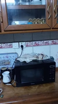 ياالله كاونتر مع ملحق نظافة ٩٠% مع سنك السنك بي ضرر باب ومجر تصليح بصي...