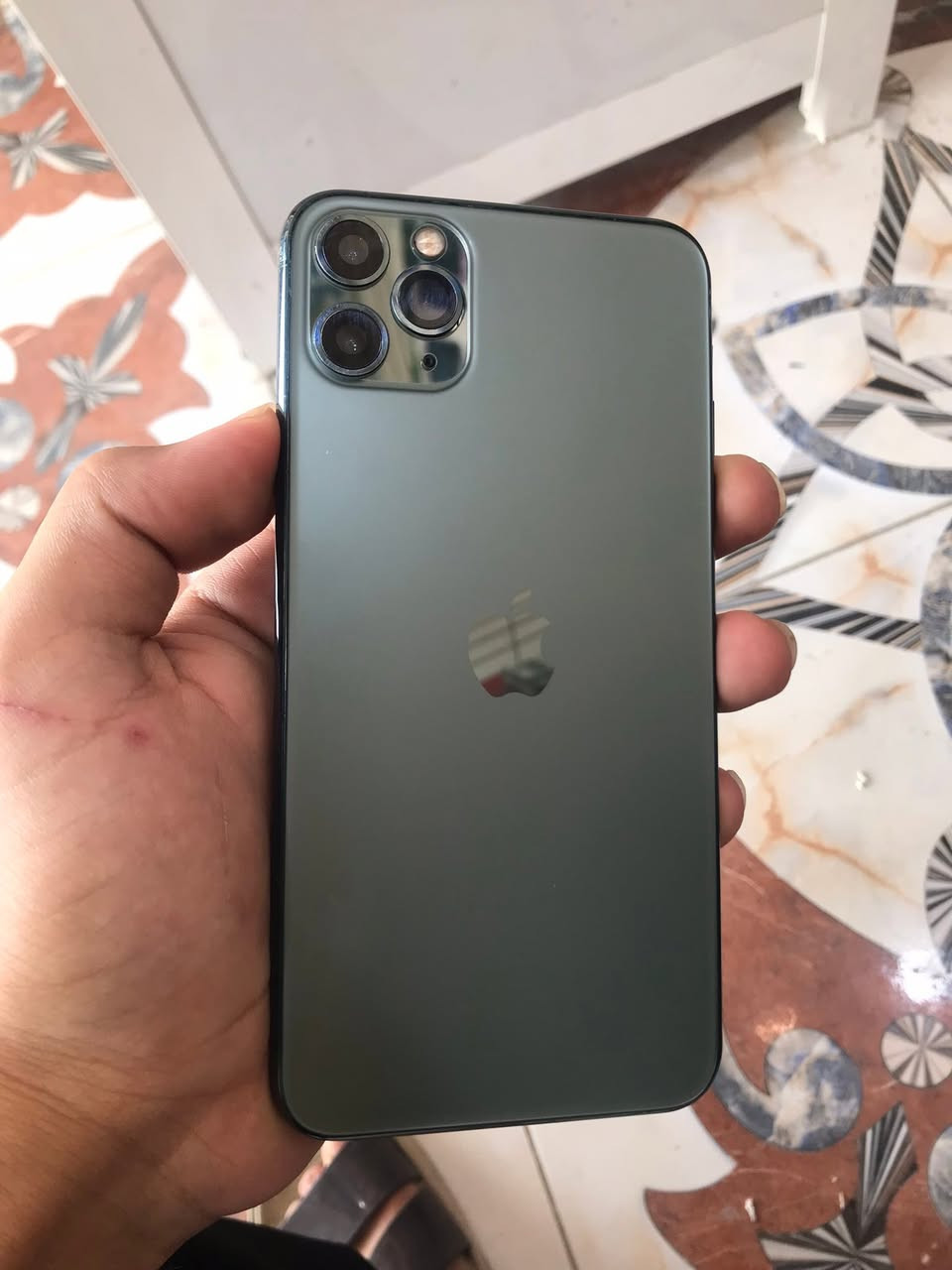 ايفون ١١ برو ماكس مبدل شاشه وبطاريه ١٠٠ شحن يخبل ذاكره ٢٥٦ نضيف كامره اماميه واكفه سعر ٢٠٠ بي مجال مكاني قرنه ***********
