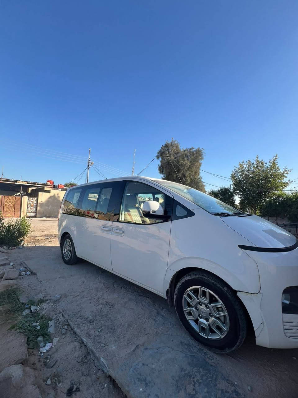 سلام عليكم سياره ستاريه للبيع مديل 2023 سياره بيه بارد شوي بل جاملغ سياره كير عادي الاستفار *********** لاا يوجد على الرصيد متواجد في الوتساب
