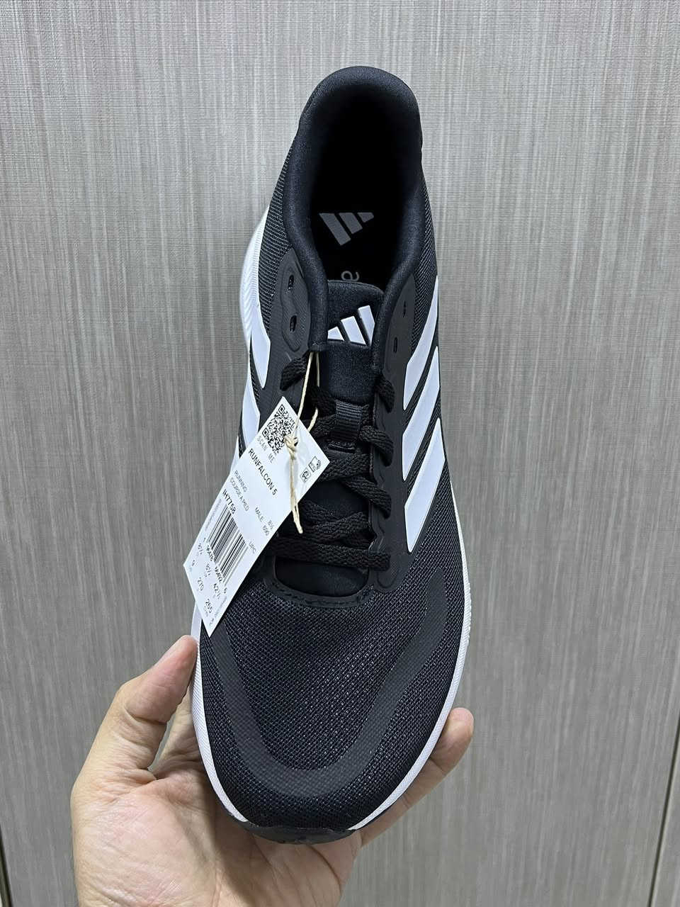 حذاء Adidas أصلي 

• المقياس: 42 وثلثين
 • الحالة: جديد تمامًا – لم يُستخدم
 • الخامة: قماش مريح وخفيف
 • تصميم أنيق مناسب للاستخدام اليومي والملابس الكاجوال

💰  السعر: ١٠٠ الف

تواصل خاص او واتس اب
***********
