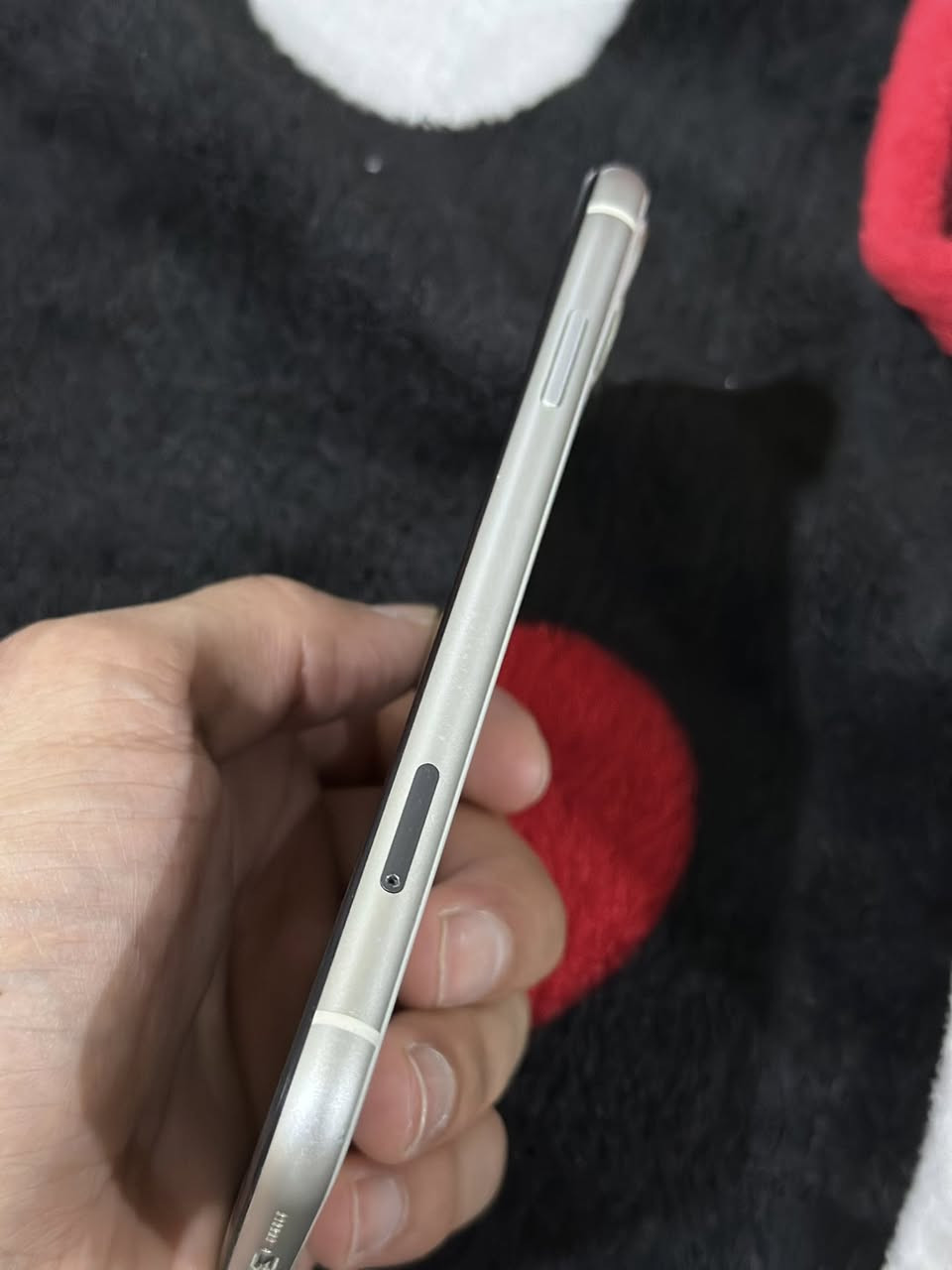 سلام عليكم اخواني .. 

للبيع ايفون ١١ عادي ذاكرة ١٢٨ بطارية مبدلة ١٠٠ كلش حلو بالشحن امانة الله 
كامرة حلوة  
مبدل ضهر وشاشه مكسورة بس تمشي حال 
الجهاز للامانة نضيف واستخدام بنية وجاهز للاستخدام بدون اي شي تسوي بي 
مكاني نجف / الشراي يتواصل خاص والميعجبة يعبر المنشور 

وممنون منكم


**إذا كنت صاحب هذا الإعلان وتريد حذفه لأي سبب، رجاءا أرسل رسالة إلى الدعم الفني**