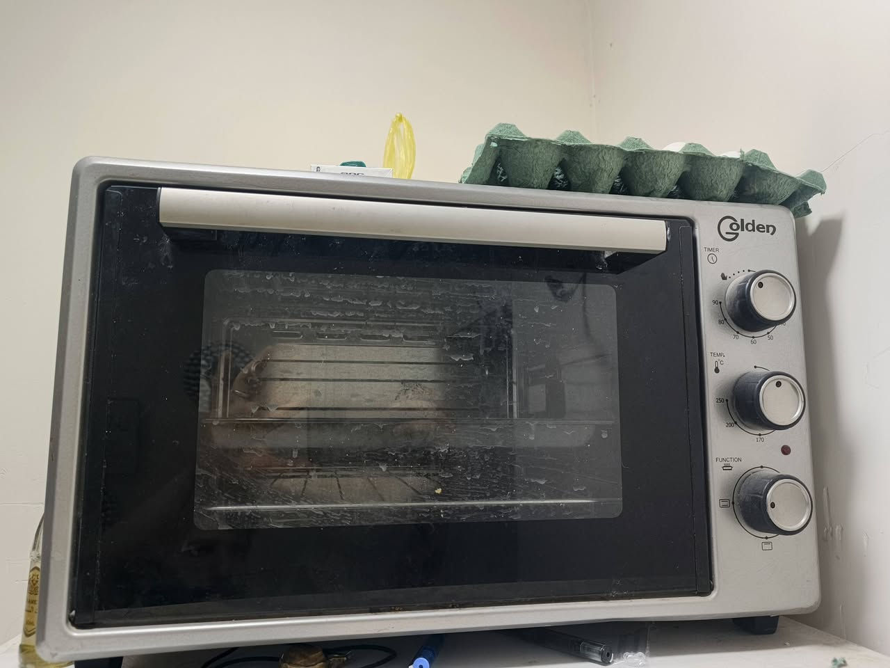 ثلاجه 28 قدم تجميد فول
طباخ فريش مصري كوله شغال ع الفحص(المكان حي الجهاد) 
اوفن ممستعمل جديد اكو توصيل ***********
براد شغال حار وبارد
