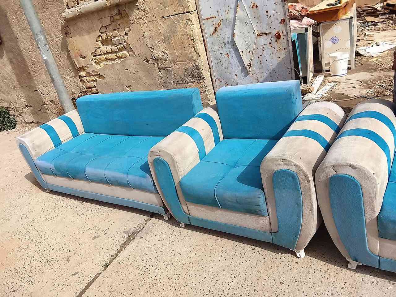 تخم تركي تفصال 10نفرات نضيف جدا مابي ضرر اسفنج وقماش وخشب درجه اولى سعره 150وبي مجال بسيط مكاني بالقاسم ***********
