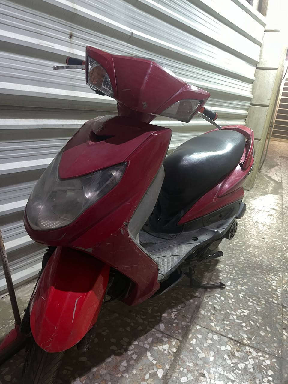 فحل كابريتر 
من الطول للطول شغاله 
كفر جارد 
بچم شويه تعبان 
طوافه عطلانه
ترايشها موجودات بس تعبانات انطيهن وي الدراجه
مكينه مشتغلها ب ايدي ٥٨.٥ اول فتحه الها 
كور مبدل بي فقط ولفات 
كامشفت جواكيج كله بلاد 
سلف رياضي مشمشي 
كلچات تخم رياضي 
مكاني الوزيريه 
مراوس او بيع


**إذا كنت صاحب هذا الإعلان وتريد حذفه لأي سبب، رجاءا أرسل رسالة إلى الدعم الفني**