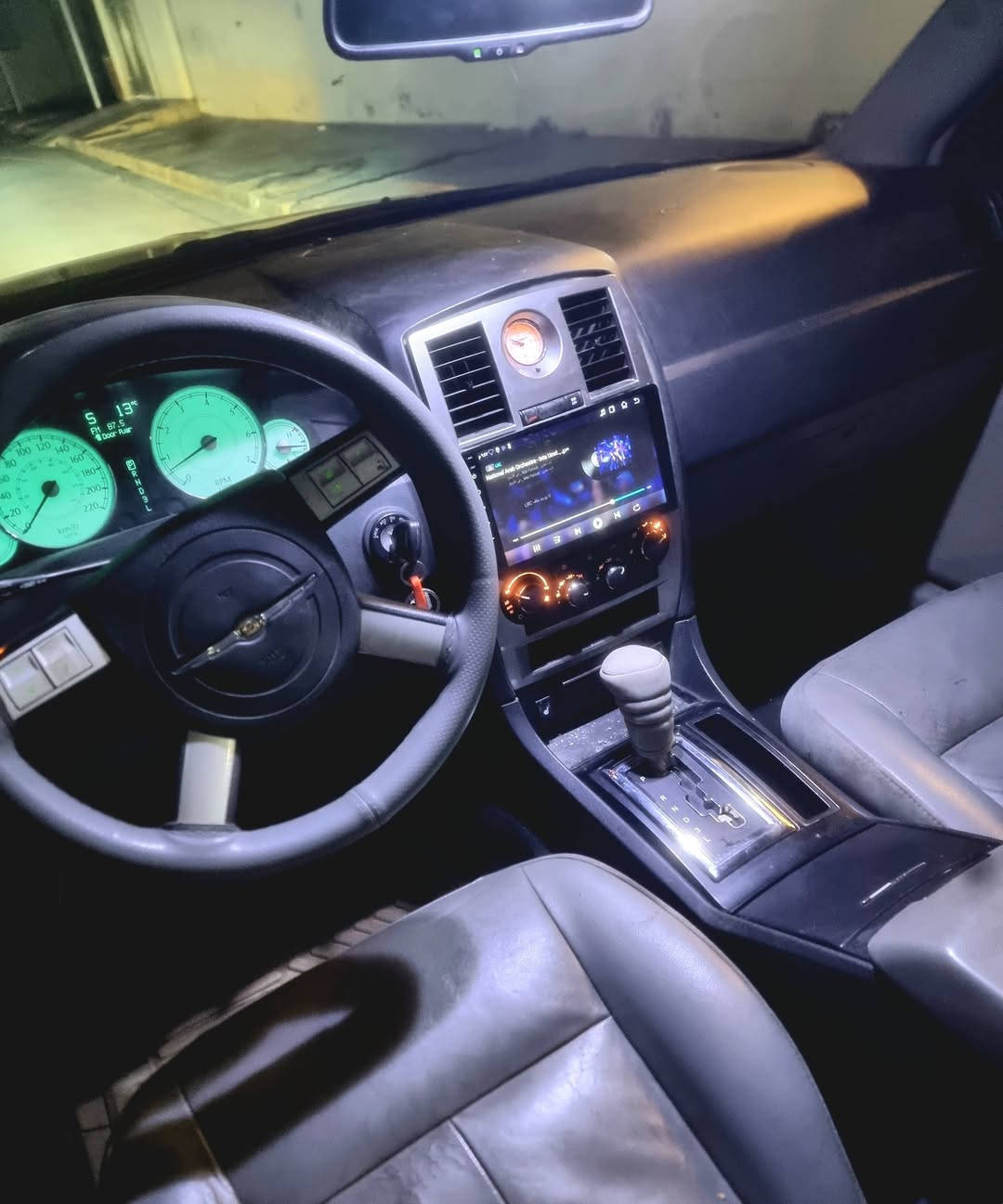 السلام عليكم
كرايسلر اوباما 2010 
ادوات 
جديدة وكل شي شغال 
كير ومحرك شرط
صدر جديد 
فتحت سقف 
كشنات جلد تدفئه
لايتات وكشافات زنزن
شاشة اندرويد حديثة
السعر 48 
المكان صلاح الدين 
تعال خاص وتدلل


**إذا كنت صاحب هذا الإعلان وتريد حذفه لأي سبب، رجاءا أرسل رسالة إلى الدعم الفني**