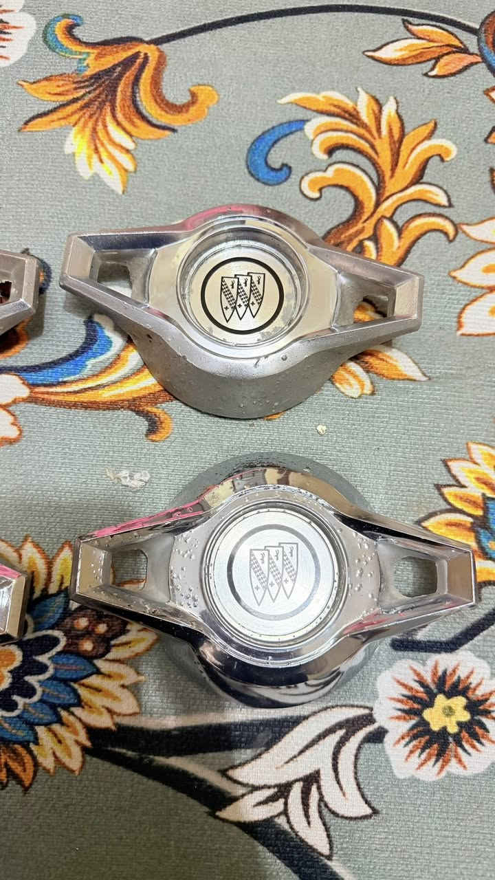 سلام عليكم
تخم شاخات اصليه 
شراي اتصل وتدلل 
***********
