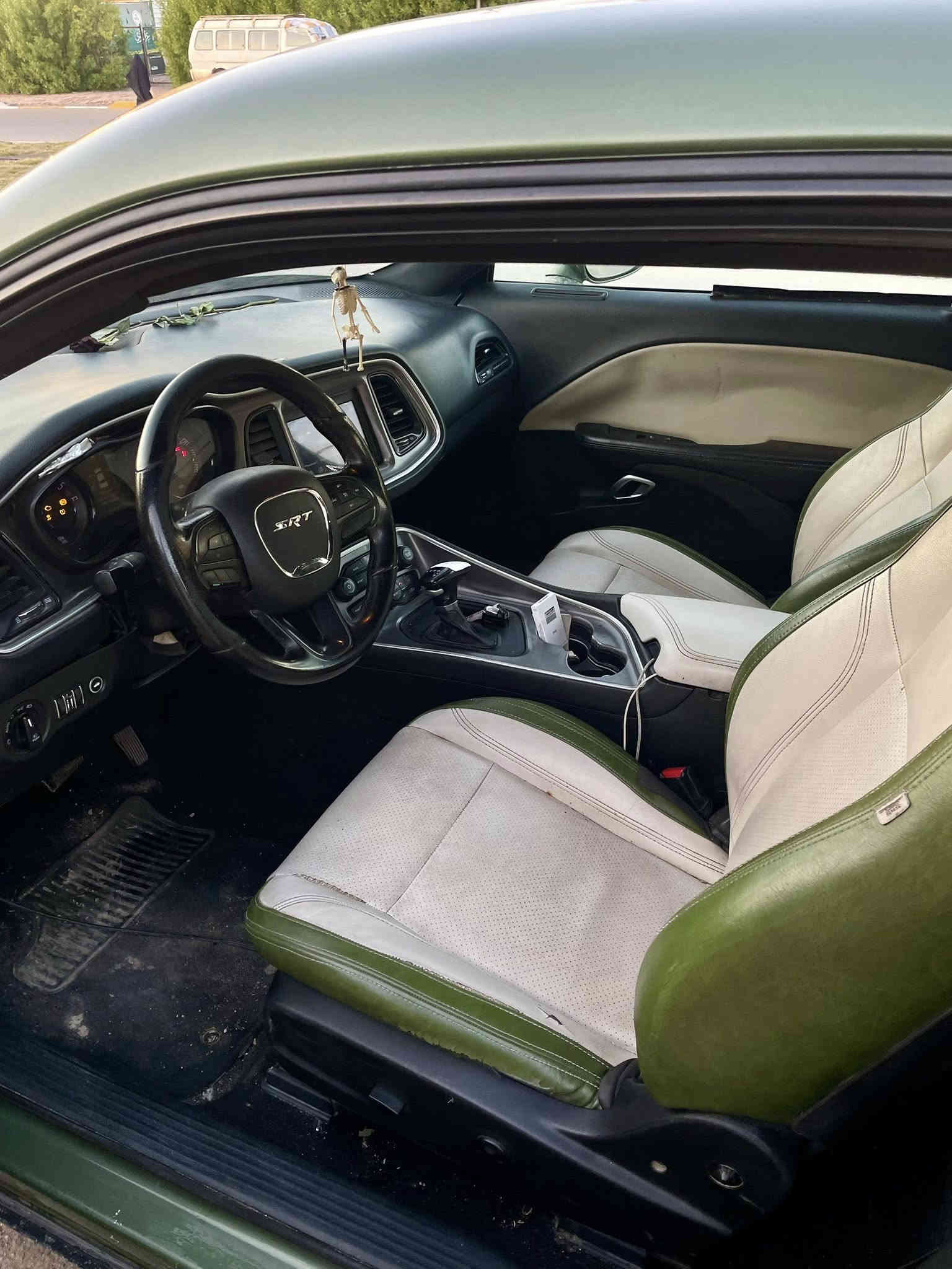 السلام عليكم من رخصت الأدمن 
جالنجر موديل 2019 
ماشيه 76 
السعر 135 ماكو هيج سعر 
السيارهً بيه قطع ابيعلك حزام شاصي جهت اليسره بي تعديل بيها طخات مصلحهن بس باقيات ع الصبغ مكان السياره بغداد حي القاهره 
رقم الهاتف ***********
