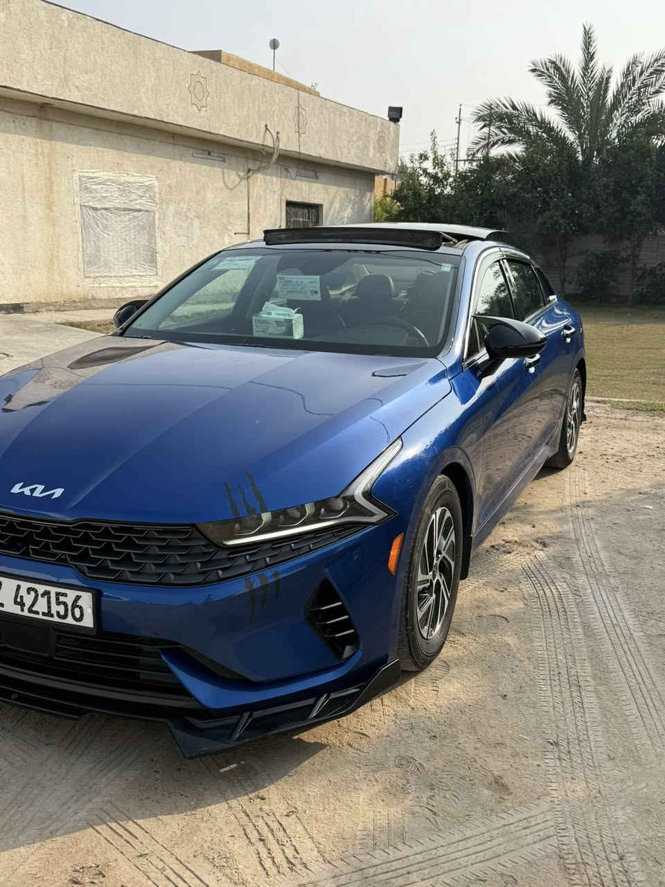 السلام عليكم K5 
موديل2022سيارة لون مميز فول مواصفات عدا القطعتين تبريد مواصفات السيارة بصمة شاشة بنوراما اشاير بالمري تقط عمياء كشان جلد تدفئة وتبريد استيرن تدفئة وتبريد كشن السايق كهرباء خمس وضعيات قيادة ذاتية لد متصل على طول المسطرة داخل صاج عليها كت كامل اكسسوارات سعرهن300الف ممشة السيارة 65الف سيارة جديدة ومال جناي حادث السيارة فقط بدنه مال المازدة اليمنه مرجعه بدون صبغ وتضرر البنيد شوية وتم استبالة نفس اللون السيارة ليبل واحد بدون قطرة صبغ سعر195وبيها مجال 
الرقم:***********
