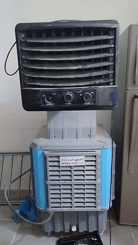 مبردة للبيع استخدام ٣ اشهر جديدة السعر ٢٠٠  رقم الهاتف ٠٧٧٢٩٧١٧٢٩٦