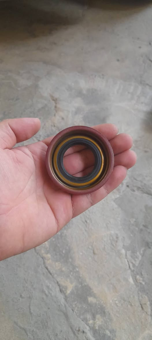 السلام عليكم غراض امبالا موديل  ٢٠١٠  مكاني كركوك وهذا رقمي ***********
١. عقل مال كصه سعره ٥٠ الف 
٢. فلتر شوته سعره ١٠ الف 
٣. فلتر كير سعره ١٠ الف  
٤. جبنه درايم شفت سعره ١٠ الف 
٥. فيشه سكليتر سعره ٥ الف
