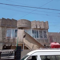واجه حديد مع درج لبيع ٠٧٧٠٧٨٤٣٤٠١
