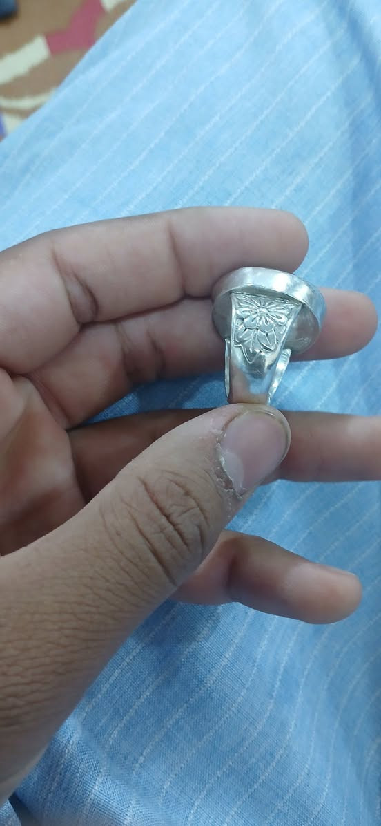 محابس البيع او مراوس فضه عراقي صياغه يدويه ثقيل سليماني قديم


**إذا كنت صاحب هذا الإعلان وتريد حذفه لأي سبب، رجاءا أرسل رسالة إلى الدعم الفني**