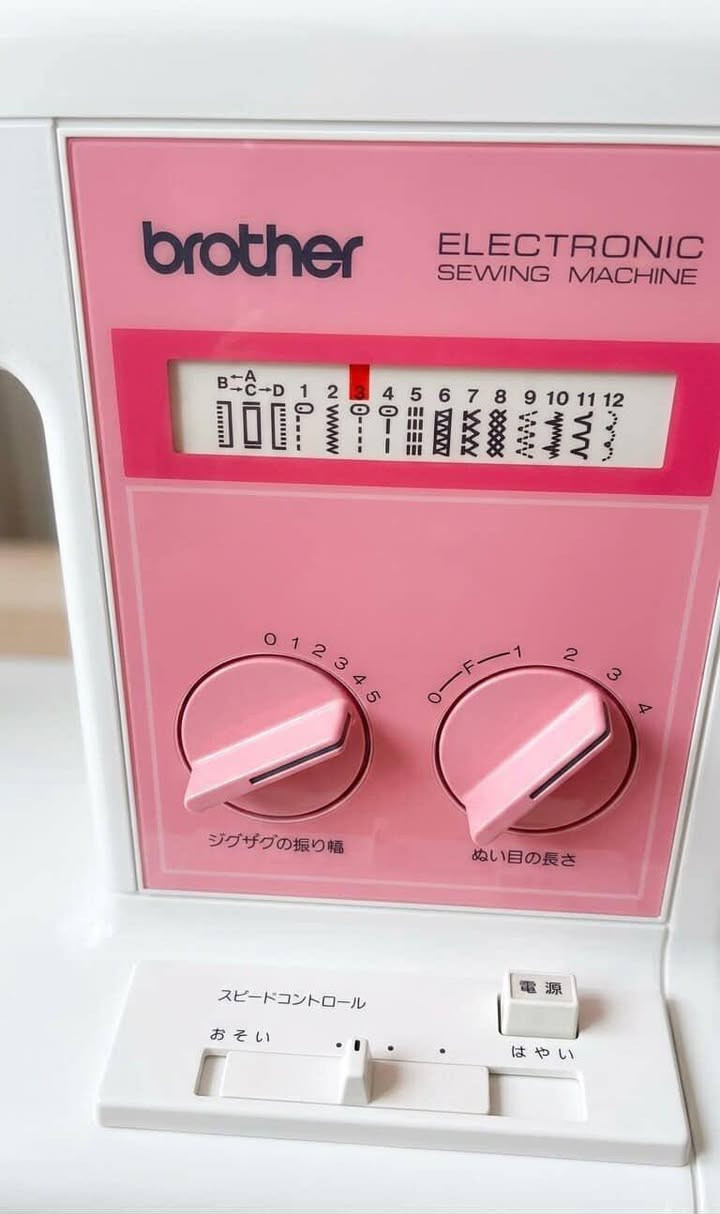 مكينه خياطه حديثه مستعمل قليل اشتريتهه ب٢٥٠ للبيع ب١٥٠ و بيهه مجال 
المكان بلدروز شارع السجاد


**إذا كنت صاحب هذا الإعلان وتريد حذفه لأي سبب، رجاءا أرسل رسالة إلى الدعم الفني**