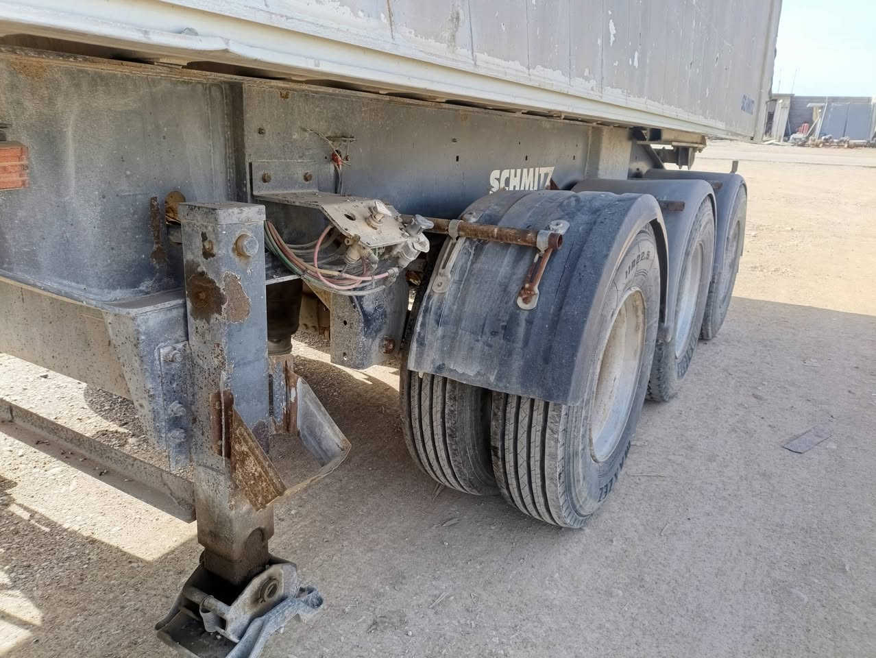 بۆدی فافون ئەڵمانی علوج 
کامل تایەی لۆکە 
سعر 75معامەلە 
ژ.م ***********. ###***********
