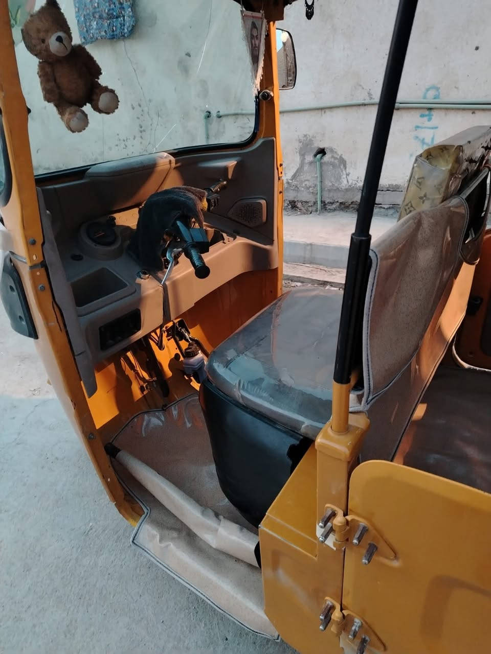 سلام وعليكم شباب تكتك لبيع مديل 2021 شهر 9
تكتك نضافه فول  تحويل ثاني يوم
تكتك توير جدد  سفريات 
دبلات كله جديد سعر سته. وستميه. وبيه مجال
هاذه رقم ***********
