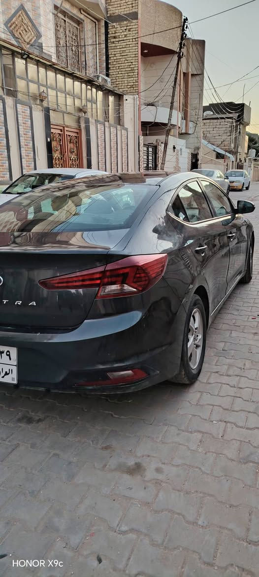 السلام عليكم
للبيع النترا موديل 20 أمريكي بيها صبغ قمارة وبنيد وجاملغ خلفي ليبل واحد السيارة بدون اي دواخل  وبدون أي حادث قوي ماشية 91000 السعر 105 وبيها مجال جدا بسيط 
للاستفسار ***********
