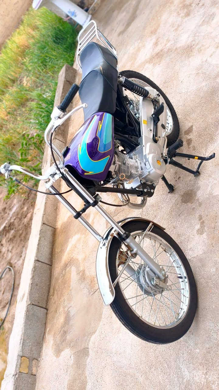 للبيع نامه شلامجه موديل 26اوراق سكنر شاصي26 صار شهرين من معمر  سعر 950وبيه مجال العنوان ميسان المجر الكبير. ***********
