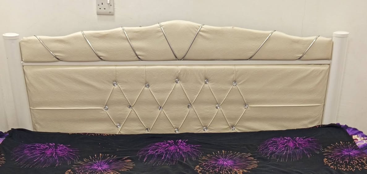 غراض للبيع في ابو دشير السعر على الخاص


**إذا كنت صاحب هذا الإعلان وتريد حذفه لأي سبب، رجاءا أرسل رسالة إلى الدعم الفني**