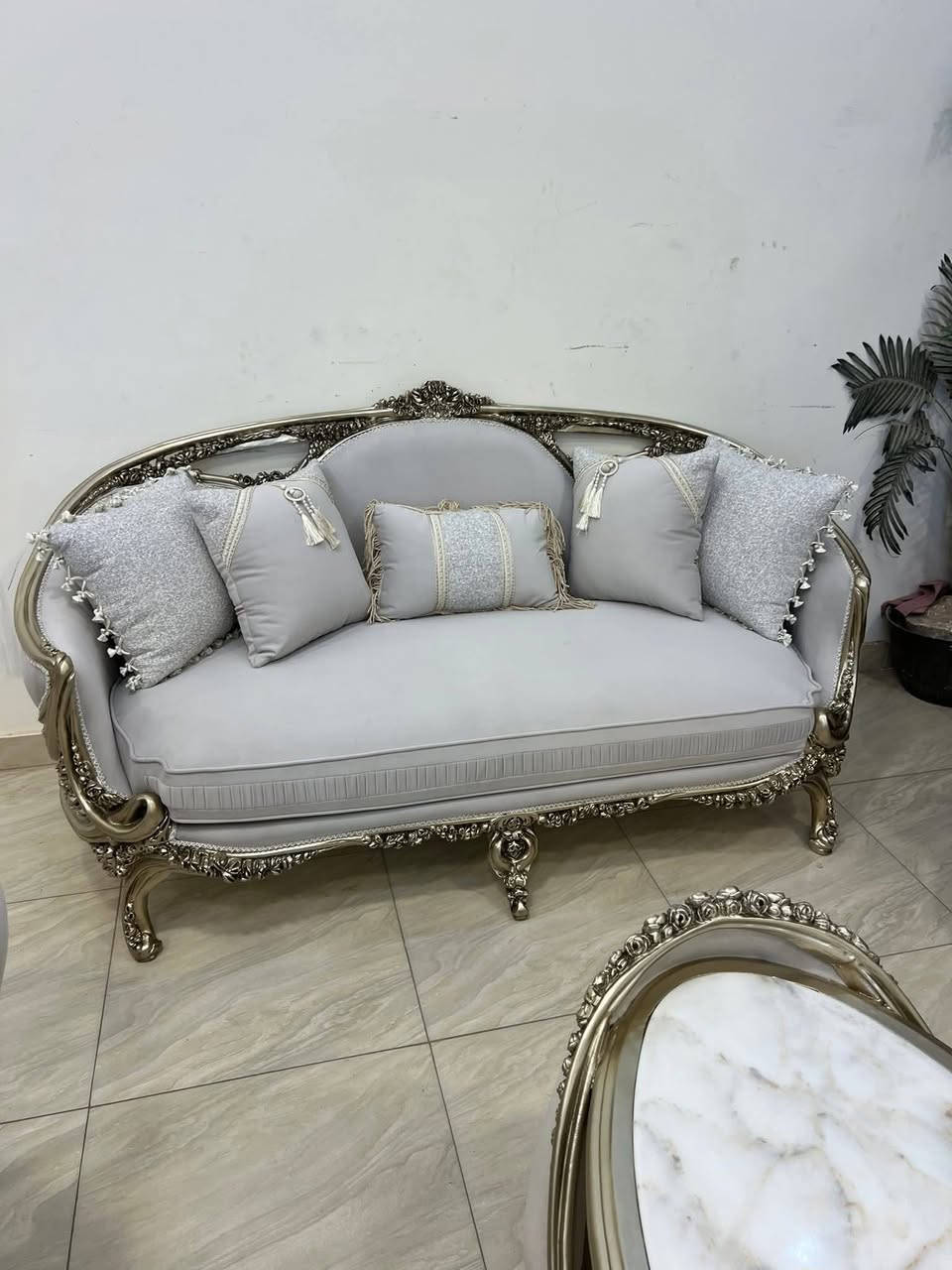 تخم مصرى زان دمياطي جديد غير مستخدم 10مقعد مع سيت طبالي


**إذا كنت صاحب هذا الإعلان وتريد حذفه لأي سبب، رجاءا أرسل رسالة إلى الدعم الفني**