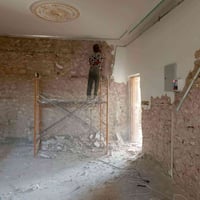 / يوجد كادر عمل جاهز/ تصعيد مواد/ تنضيف بيوت/ تفليش/ تكشيط/ تنضيف حدائ...