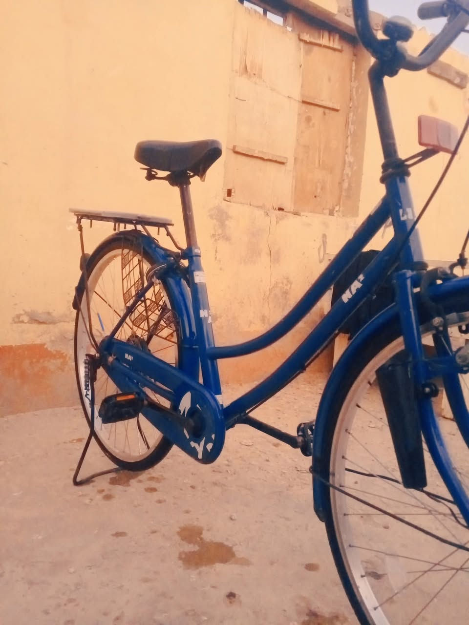 سلاام عليكم بايسكل للبيع موديل2019 حاوية جديد احلى من الصورة مكان قلعة سكر السعر خاص ***********
