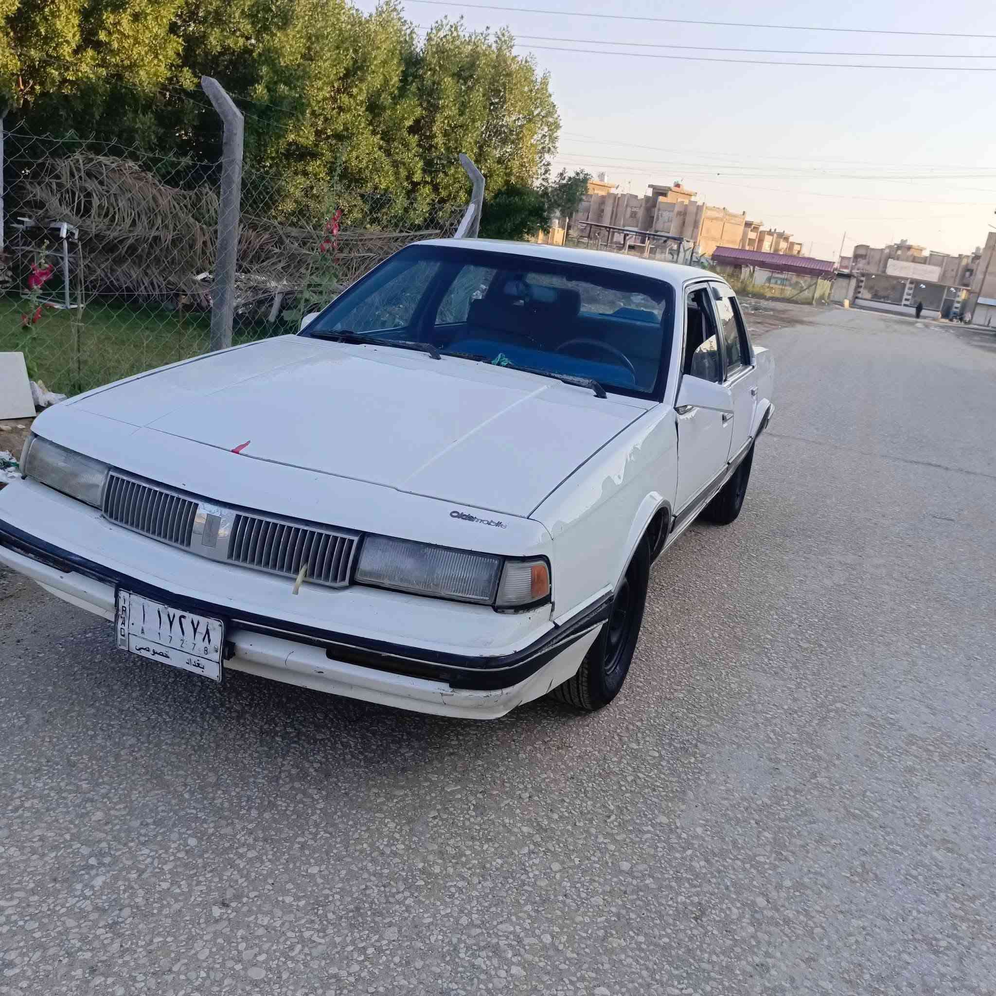 السلام عليكم
اولدز موبيل موديل 90 سياره جاهزه نقصها بس تبريد بأسمي سنويه وملسق لل31 تحويل ثاني يوم حاهزه سياره حلوه خير من الله العنوان بصره شارع الاستغلال رقم ***********
السعر 33 وبيها مجال
