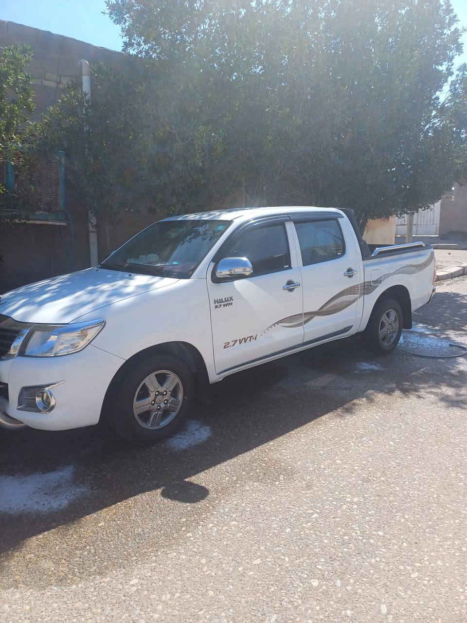 السلام عليكم بيع سياره هايلكس مديل 2013 سياره كويتي الشاصي 19
سياره نضيفه وما ناقصه برغي 
راعيه معتني بيه سياره فول 
سعر 210 وبيه مجال الانتصال على
***********
