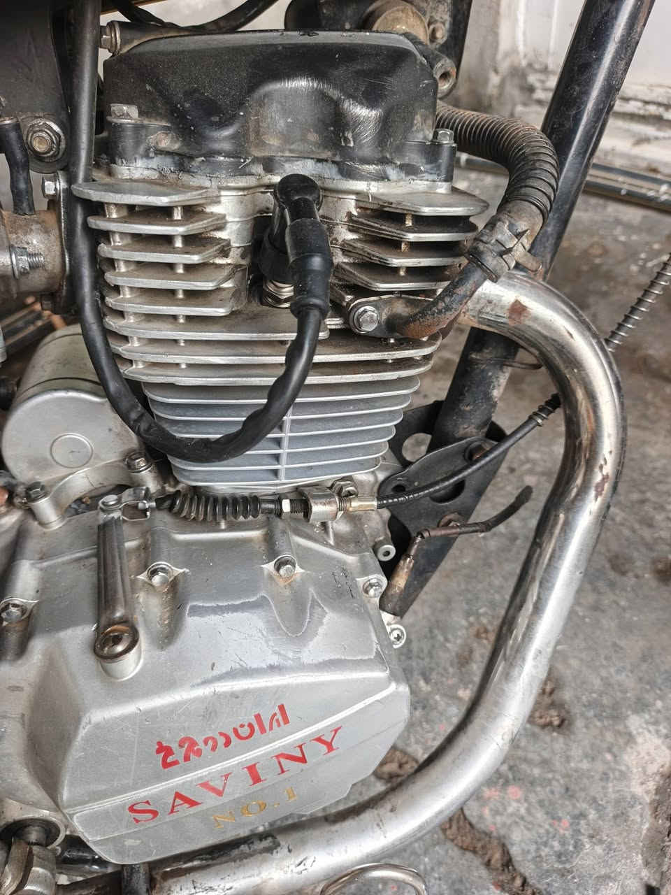 سيفان موديل 22 محرك مجفت شغاله مابيه شي  يحتاج باتري 
كابريتر مبدل جديد يده كلج جديده يحتاج ترتيبات فقط العنوان فلوجه شهداء ***********.      .. السعر ٤٥٠ وبي مجال
