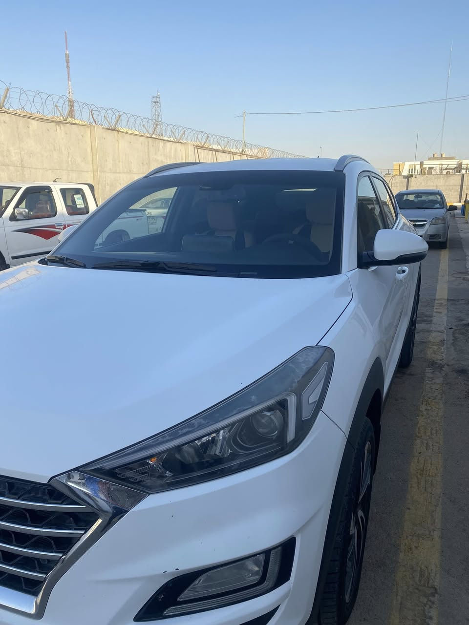 السلام عليكم توكسان للبيع رقم اربيل موديل 2019 جيكي البيع مستعجل مكان السياره نجف  المواصفات كشن كهرياء حساسات لد نهاري تحكم جهتين 
بصمه أبواب 
بصمه تشغيل السعر 
185 
استفسار فقط ع واتساب مامتواجد فيس 

***********
