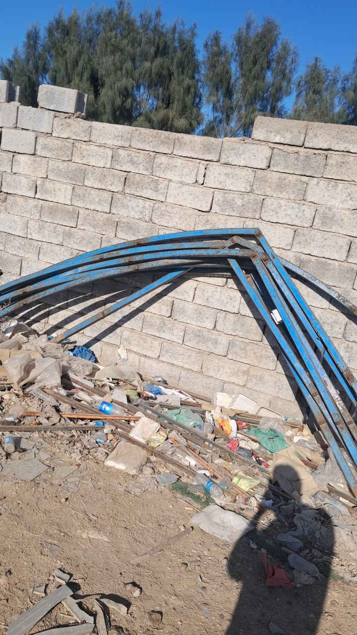 السلام عليكم ورحمة وبركاته. هذا حديد اقواس مال جادر كامل .مابي اي نقص تقريبآ ٥في ٦ العرض مالته . ٤٠٠ الف. ....

إ
***********
