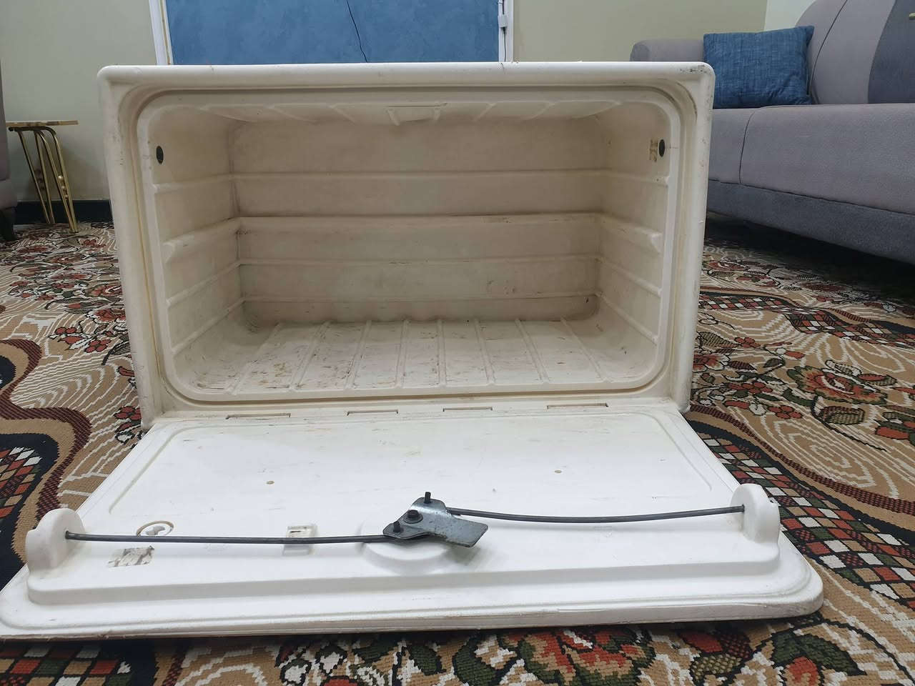 سلام عليكم ثلاجه للبيع الشراي يجي خاص***********
