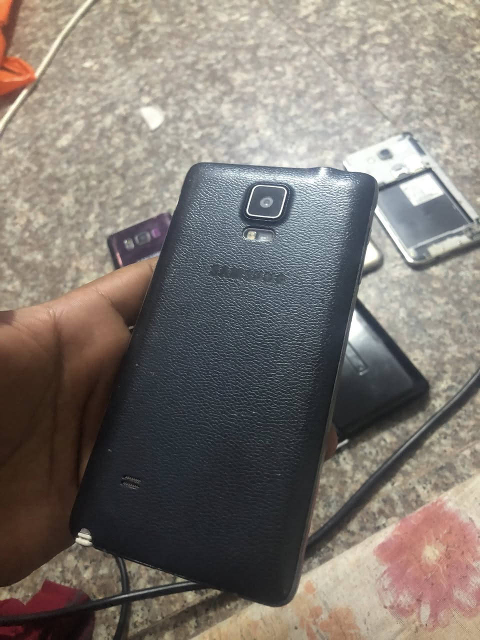 اجهزة نقص شاشات وبطاريات للبيع اكو بيهن شغالات نقص فقط بطارية


**إذا كنت صاحب هذا الإعلان وتريد حذفه لأي سبب، رجاءا أرسل رسالة إلى الدعم الفني**