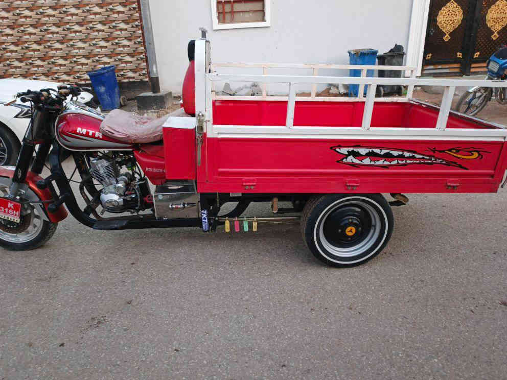 سلام عليكم ستوته امتيار لبيع مديل 2015اوراق اصوليه ستوته جديده السعر مليون و900وبيها مجال العنوان ناصريه مركز الرقم ***********
