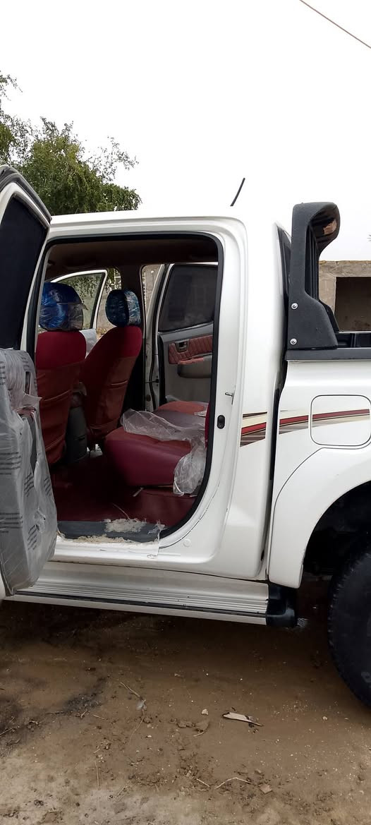 سلام عليكم فور ويل هايلوكس موديل 2013 رقم اربيل بئسم كردي مكينه وكير جدد سياره كفاله ع وضع الشركة تبريد تدفئه كير عادي رباعي شغال شاشه بلاتوث مكان النجف مشخاب  بيع او مراوس بسياره أقل منها اريد فرق ***********
