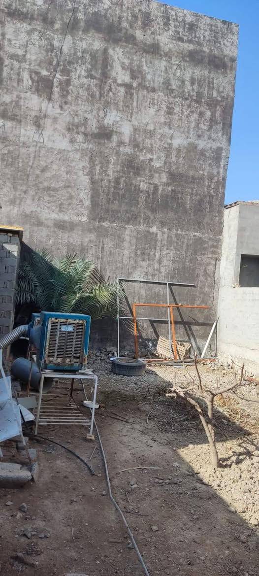 من رخصة الأدمن
قطعة ارض للبيع المساحة 100متر واجهه (7.15سم) النزال (14متر) الموقع بعقوبه التحرير شارع الحسن 
الموقع تجاري شارع 40متر سايدين 
قرب تقاطع ماريا مول 
للإستفسال الاتصال على الرقم:***********
