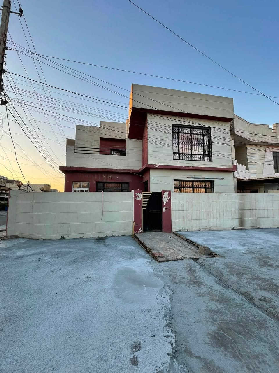 بـيـت للإيـجـار  (  السيدية ☑️📍 )

______________________________________

📍 السيديه - التجاري - شارع سوبر جكن

🔷مساحه 150 متر

🔷   غرف نوم

🔷صاله

🔷مطبخ 

🔷خدمات صحيه 

🔷 السعر : 1200$$

——————————————————

للاستفسار اكثر : ***********
