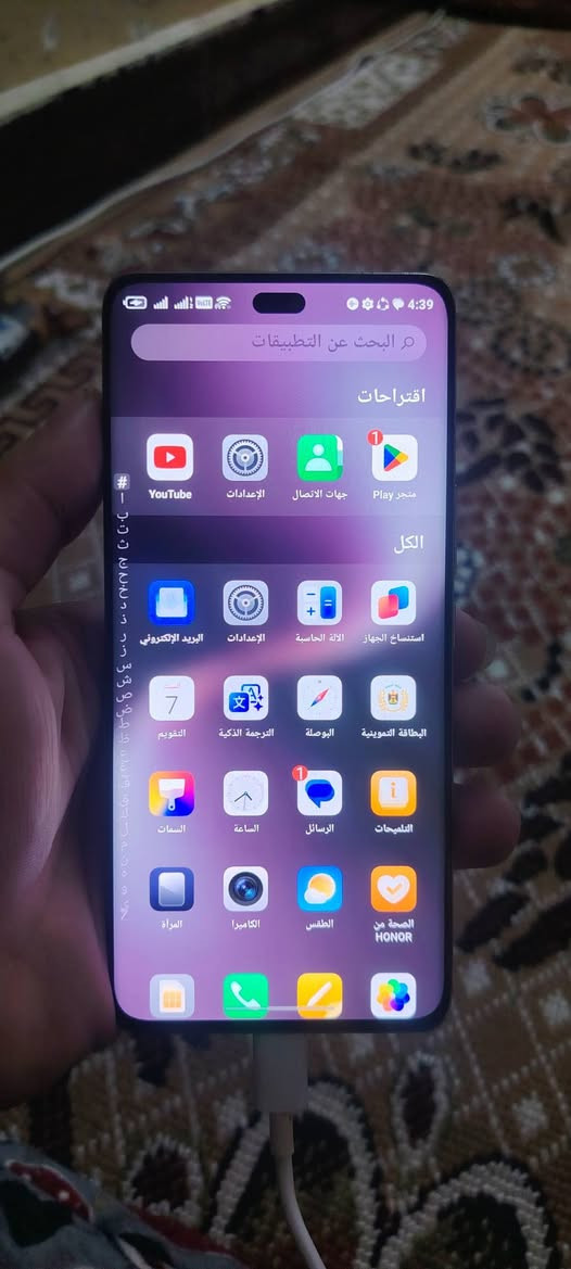 السلام عليكم عندي هذا الموبايل هنا لك 9 سي ذاكره 256 سعرها 350 ابوي مجال الرمال 12
***********
