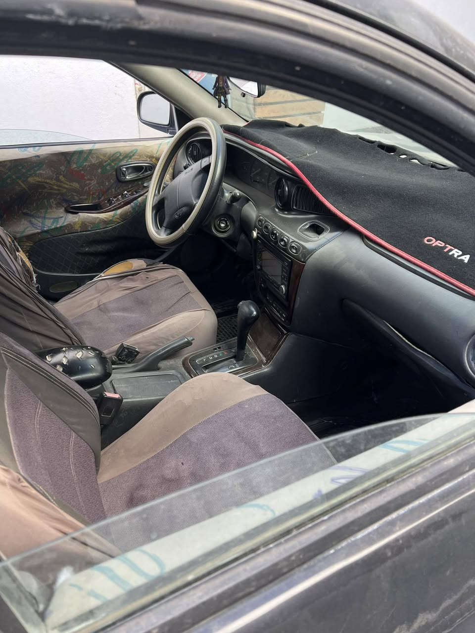 دايو لگنزه موديل 2000 محرك 2000 رقم بغداد محرك وگير مكفولات السعر 35 ورقه وبيه مجال للاستفسار الاتصال على الرقم ***********
