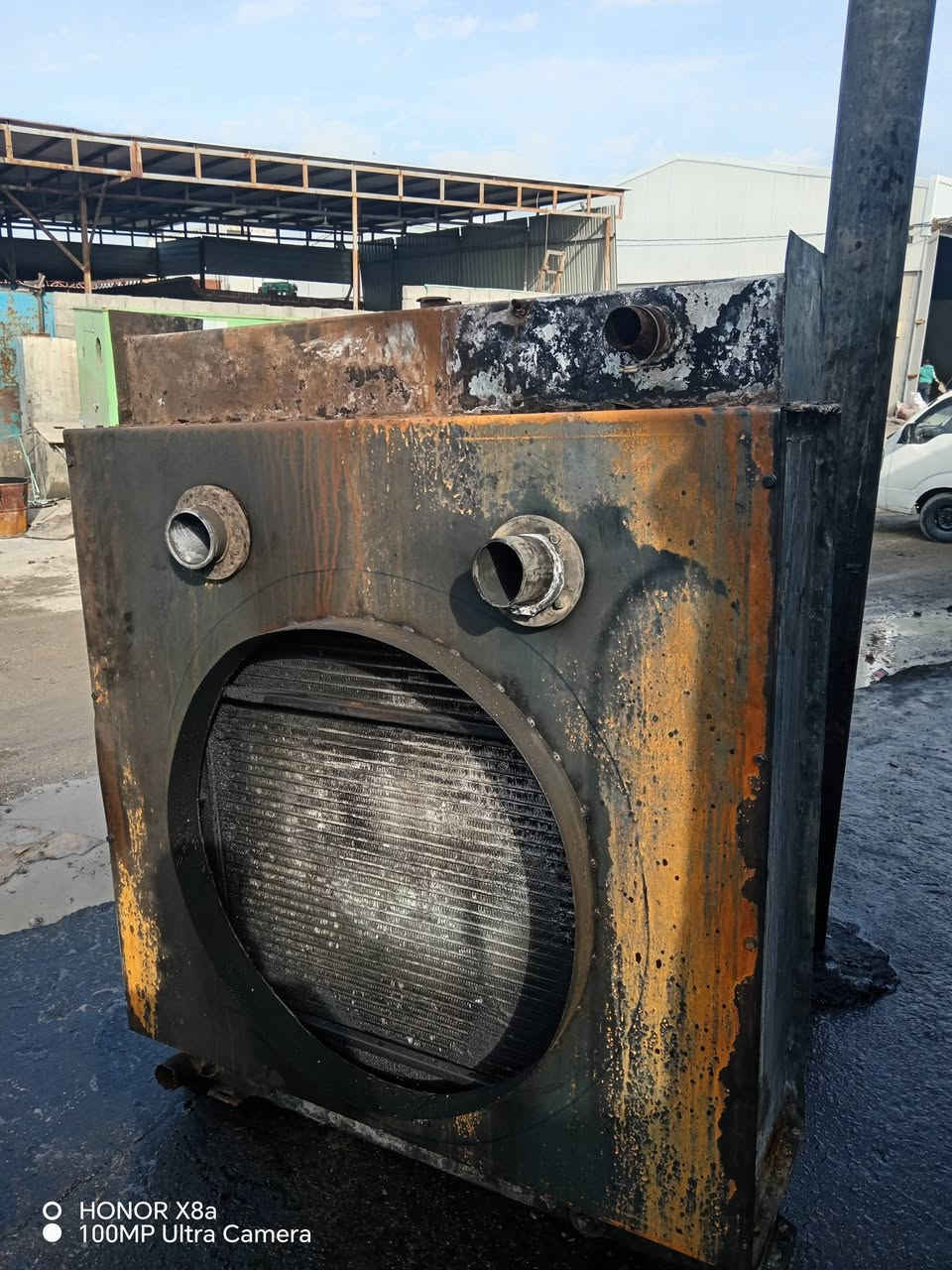 خدمات عدي لتصليح وتشيش البرادات والراديترات بانسب الاسعار نشتغل كافه المحافضات العنوان موصل الايسر كوكجلي مجمع حي القيوم للتواصل ***********
