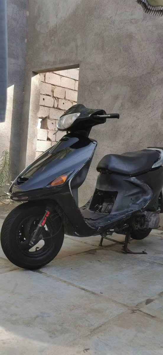 فراشة كفالة عامة كلة بلادي مامفتوحة ابد سلف هندر اشاير هورن قفل جنطة وستيرن دراجة كاملة بس باتري ضعيف شوية سعرهة 400 مكاني ديوانية جلبية يم جامع محمد الباقر ***********للتواصل
