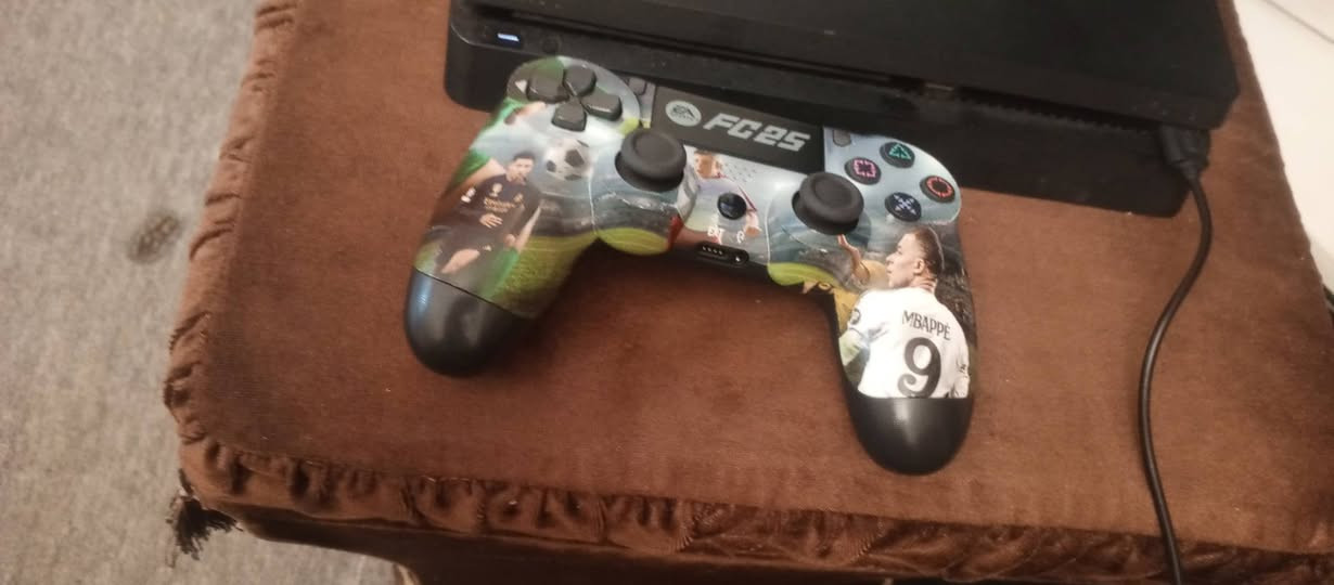 السلام عليكم
عدي بلي فور مهكر 

***********
