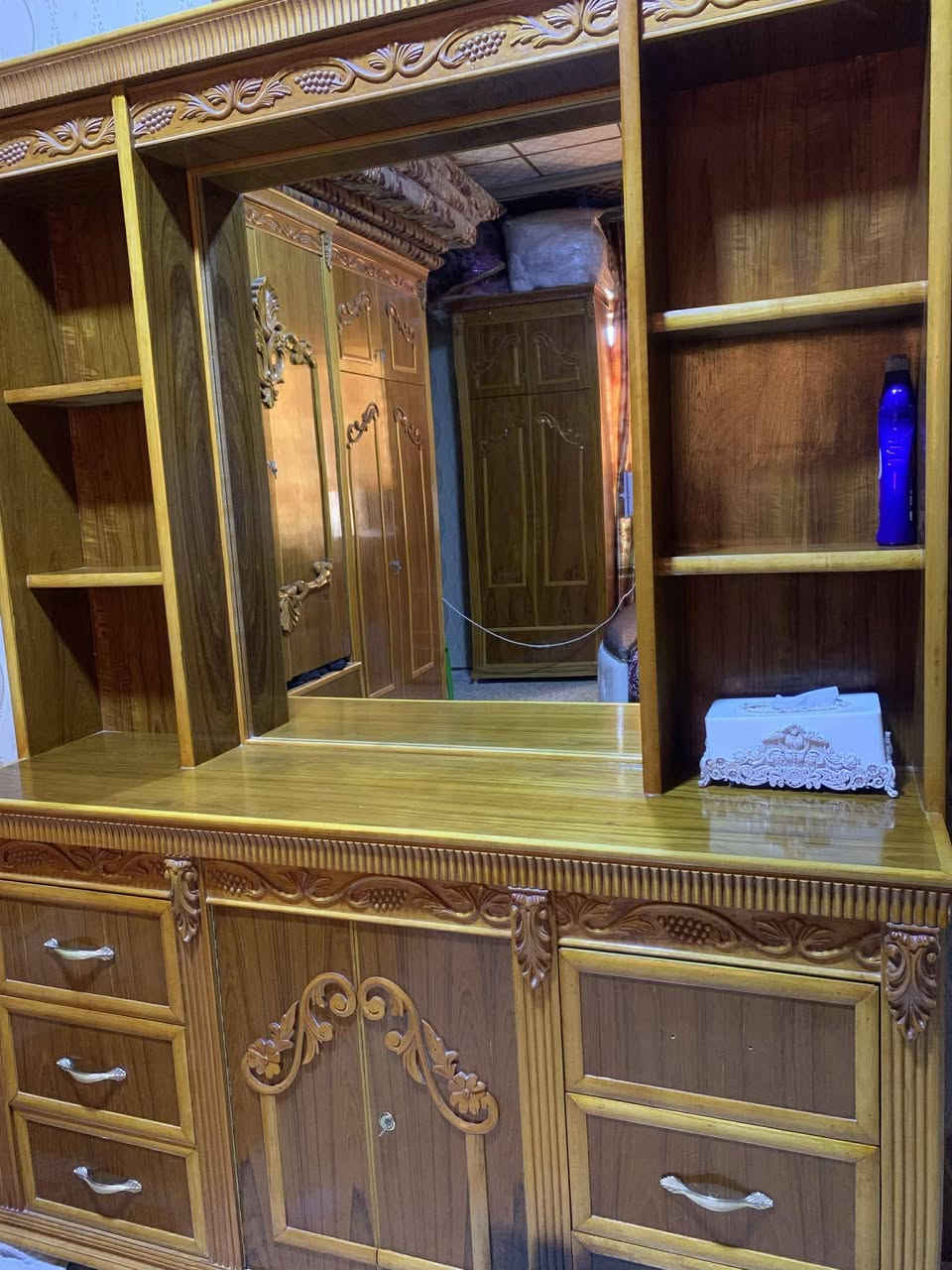 غرفه نظيفه للبيع العنوان كياره للاستفسار الاتصال على الرقم التالي ***********
