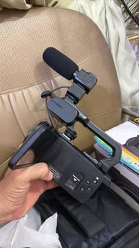 كامرا 6K • جديدة • مزاد