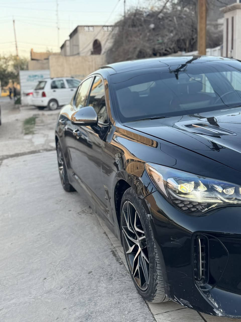 السلام عليكم 

للبيع كيا استنكر فول الفول
موديل 2022 GT LINE
مكينة 2500 تيربو اربع سلندر
رقم اربيل بسمي
سعره 19
هاتف:***********
مواصفات هواي اتصل ودلل وحادثه موضح بلصوره وشكد ماشيه
