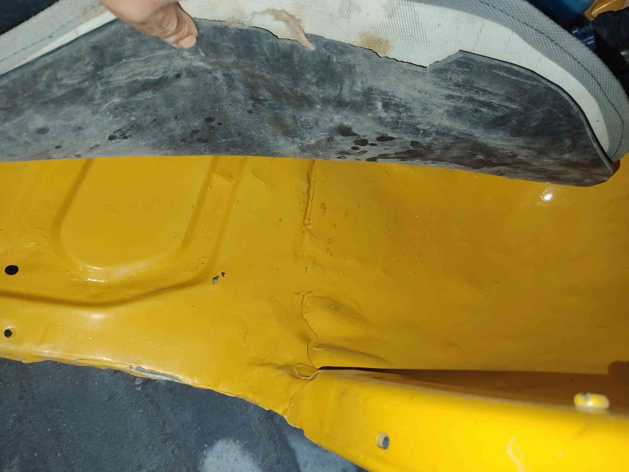 سلام عليكم تكتك موديل 2019 شهر 10رقم سنويه عل  تحويل تستلم لوحات طالعه كنيزي لا تنقيص ولا تبخير تكتك نضافه فول بس دوس بيها صبخ السعر 5800 عنوان مدينه صدر يريدها اتصل ***********
