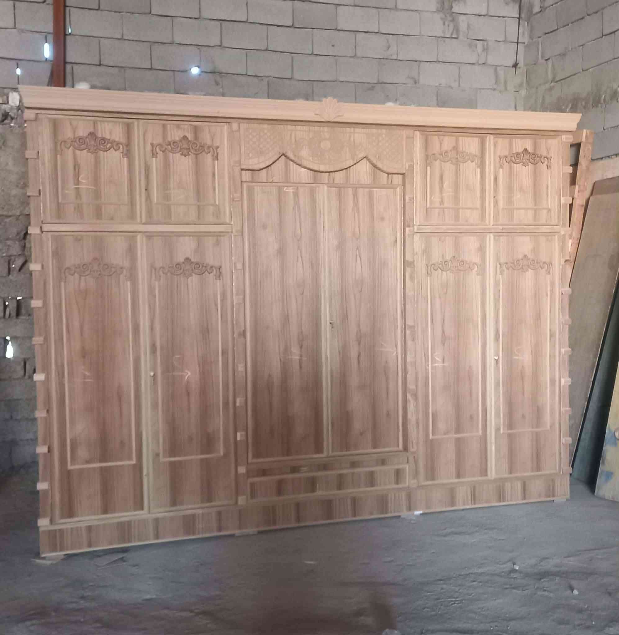 غرفه نوم الوجه 5 الداخل 4 شغل درجه اولئ 
السعر 600 الف كشر عضم 5 قطع العنوان ديالئ بعقوبه بهرز طريق ابو الكرم 
***********
