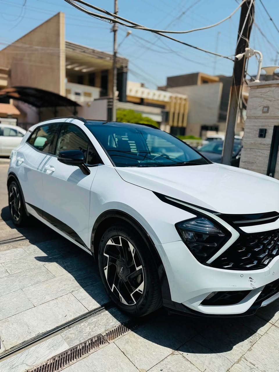 الوصف
سبورتج جي تي لاين 2023  ضمان دولية ماشيه90،000 الف مكفولة من الصبغ
باسمي سيارة
.22,500  دولار
[hidden information] ٤ رقم
فول مواصفات اعلى فئة بالسبورتج (gt line 1/1)
ضمان شركة الدولية
-رادارات
- بانوراما
- بصمتين
- مكينة.2000 دوش
- مرتبط بناقل حركة أوتو 6 نمر
AIR BAG6 عدد -
- حساسات أمامية
- حساسات خلفية
- لايت زينون + LED
- كشافات
LED بك لايت -
- ويل كب 19
- اريل نفكيشن
- تشغيل عن بعد
-فتح الصندوق كهرباء ذكي
- دشبول شاشة
- شاشة ابل كار بلي واندرويد اتو
- كاميرا دوارة
- المقاعد جلد اسود
- تدفئة المقود والكشنات الأمامية
Cruise مثبت السرعة -
- الأوامر الصوتية
Drive Mode أوضاع القيادة -
- فحص أنظمة السيارة
- حساسات ضغط اطارات
- شفتات مقود
- تبريد شاشة
- هاند بريك بصمة

ABS -
Auto Hold| ال ي
ISO Fex -
ايزو فكس
- نظام مانع الانزلاق
- نظام نزول المنحدرات
- اشارة في المرايا الجانبية
- مخرج منفذ الطاقة
- حساسات كامله داير السياره
شاحن هاتف لاسلكي 
مكان السياره بغداد 
للتواصل ***********
